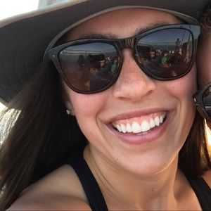 Meet your Posher, Hailey